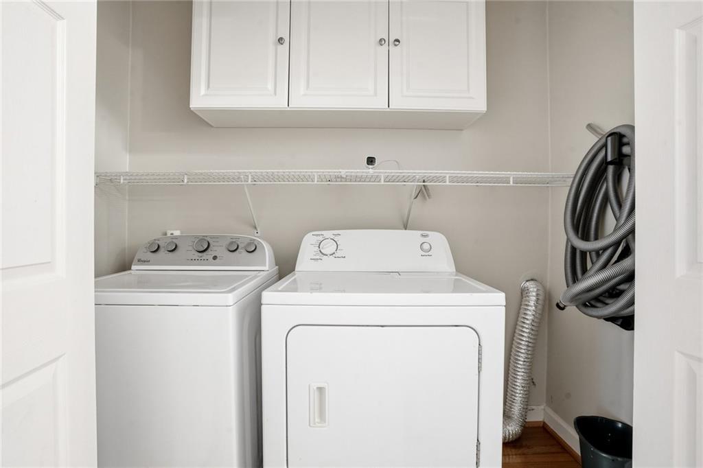 210 Woodrill Way Atlanta, GA 30350 - Photo 33 of 34 a utility room with dryer and washer