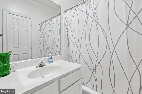 $6,200 | 1053 North Stuart Street, Arlington, VA 22203