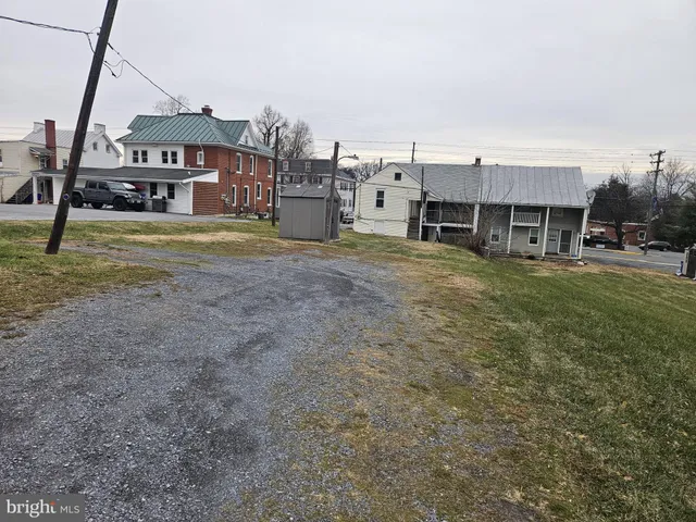 $1,500 | 10 East Frederick Street, Unit 10B, Walkersville, MD 21793