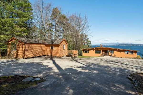 $3,500,000 | 240 Black Point Road, Alton, NH 03810