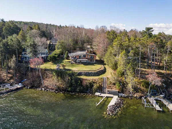 $3,500,000 | 240 Black Point Road, Alton, NH 03810
