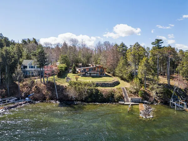 $3,500,000 | 240 Black Point Road, Alton, NH 03810
