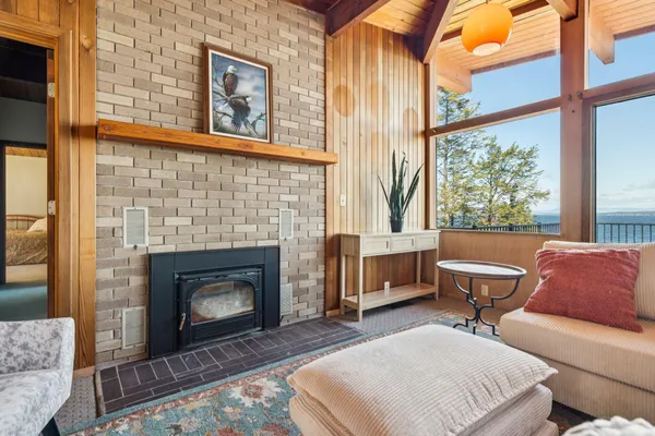 $3,500,000 | 240 Black Point Road, Alton, NH 03810