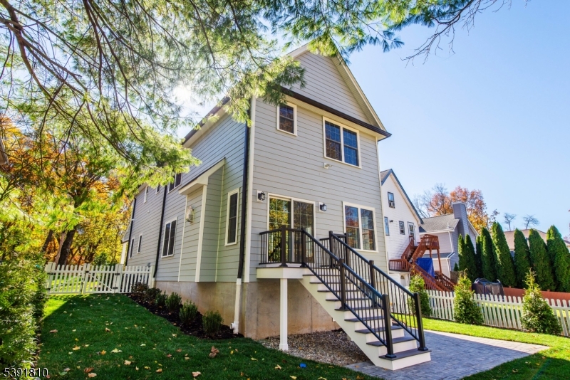 15 Prospect Place Madison, NJ 07940 - Photo 3 of 30