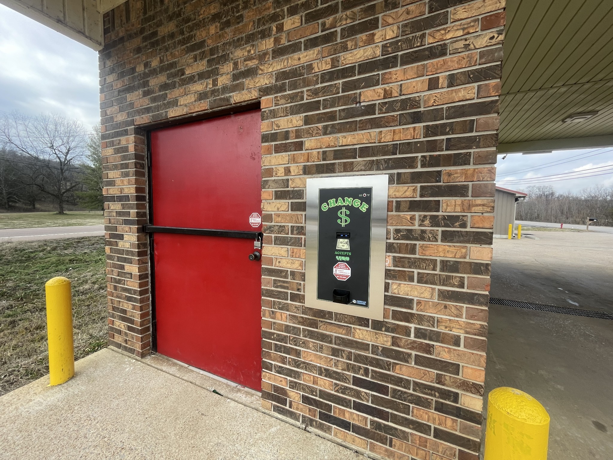 7549 Elkton Pike Prospect, TN 38477 - Photo 12 of 24 a view of a door