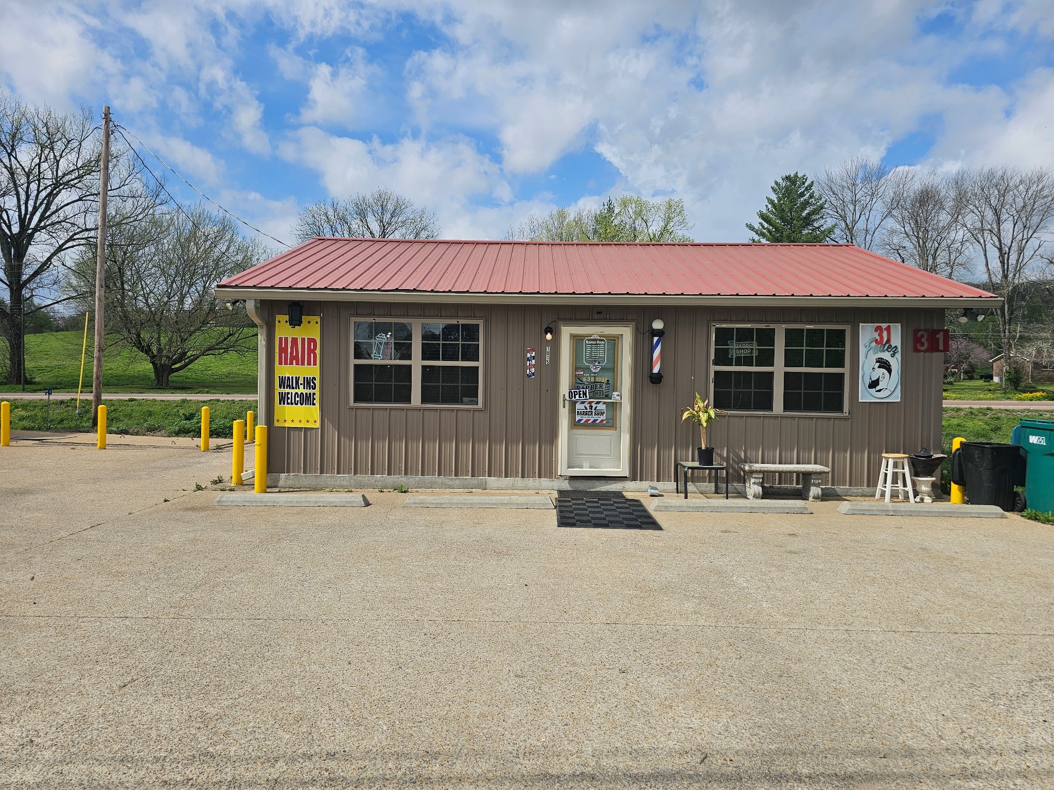 7549 Elkton Pike Prospect, TN 38477 - Photo 20 of 24 a view of a house with patio