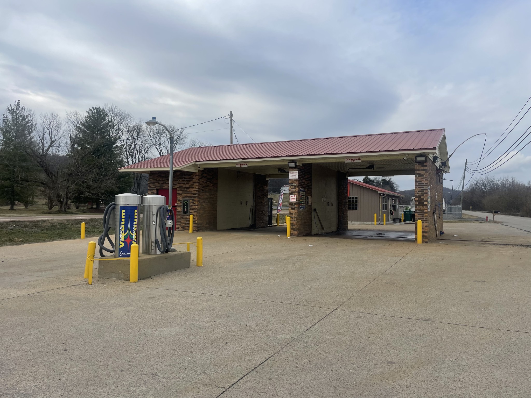 7549 Elkton Pike Prospect, TN 38477 - Photo 7 of 24 a view of a chairs and tables in the patio and a fountain