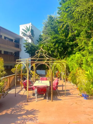 $3,895 | 100 Cliff Drive, Unit 6, Laguna Beach, CA 92651