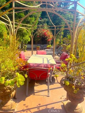 $3,895 | 100 Cliff Drive, Unit 6, Laguna Beach, CA 92651