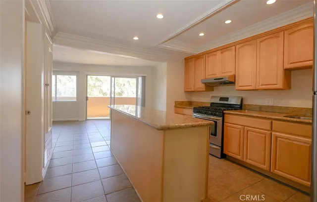 $3,895 | 100 Cliff Drive, Unit 6, Laguna Beach, CA 92651