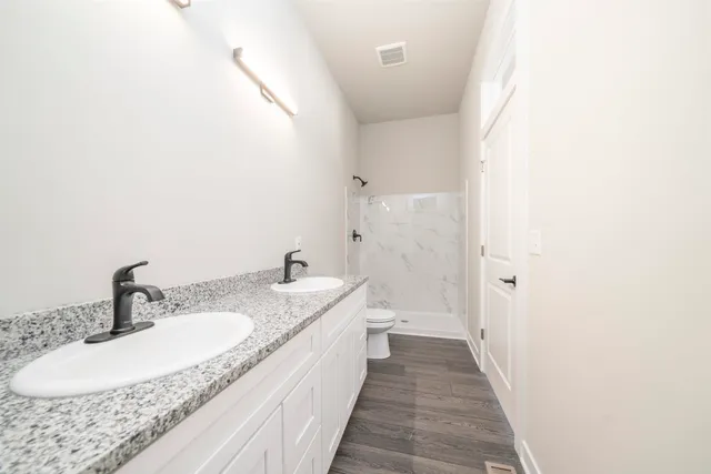 $318,900 | 15311 Yellowstone Drive, South Beloit, IL 61080