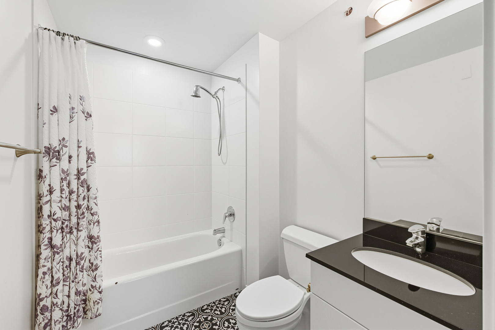 2303 South Michigan Avenue, Unit 405 Chicago, IL 60616 - Photo 13 of 16