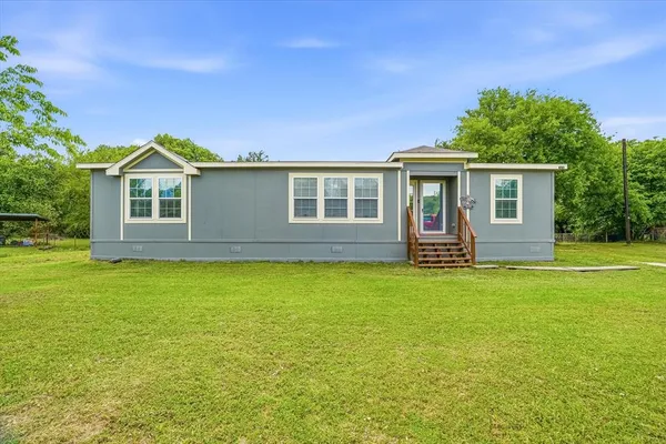 $310,000 | 8305 Bluebonnet Circle, Alvarado, TX 76009