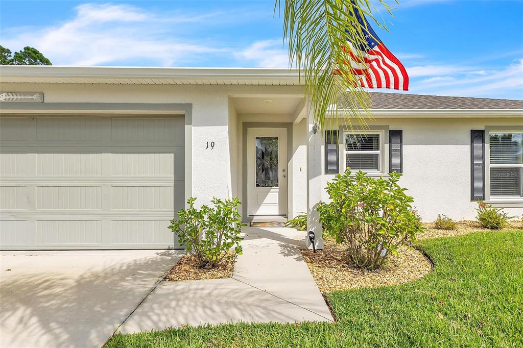 19 Ruth Drive Palm Coast, FL 32164 - Photo 2 of 23