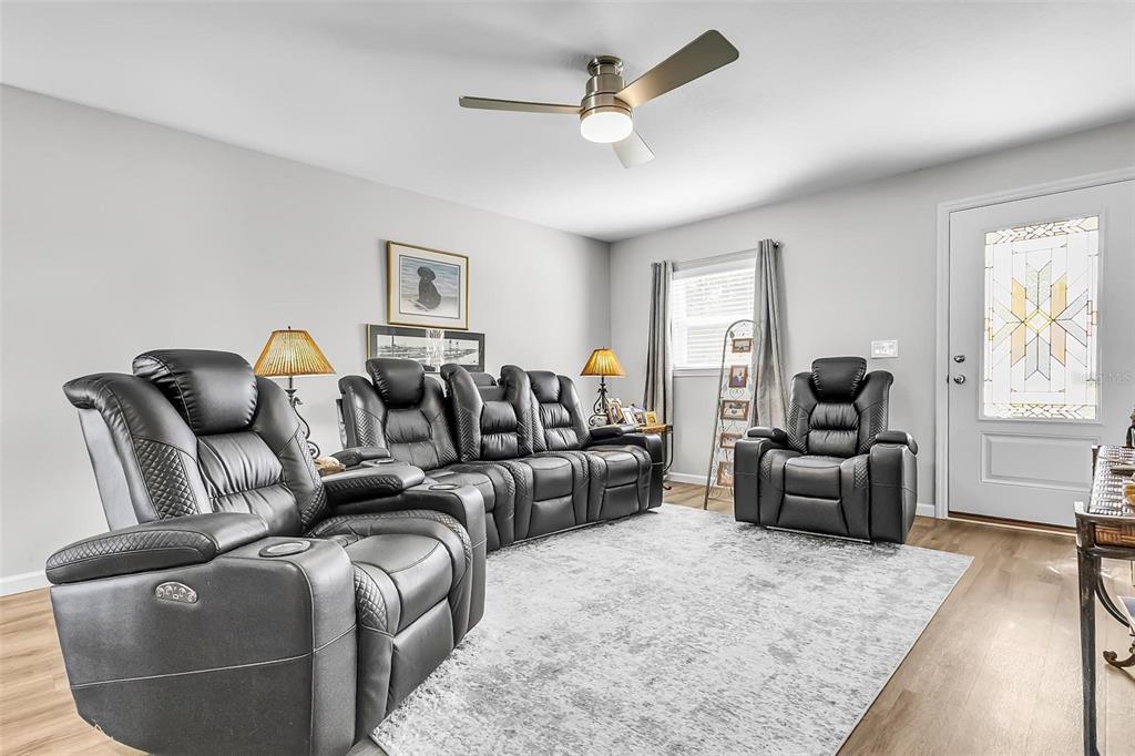 19 Ruth Drive Palm Coast, FL 32164 - Photo 3 of 23