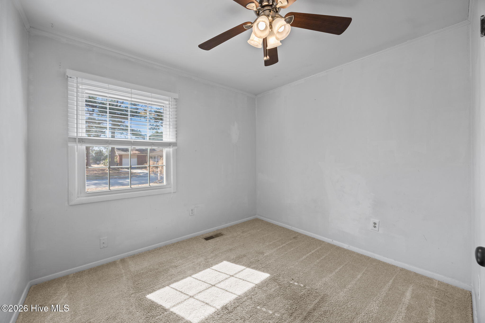 323 Cardinal Road Jacksonville, NC 28546 - Photo 9 of 22 2nd Bedroom