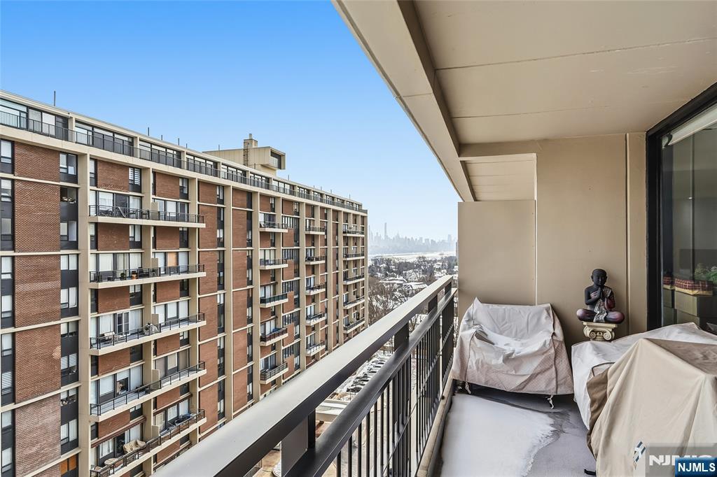 2 Horizon Road, Unit 1205 Fort Lee, NJ 07024 - Photo 14 of 27