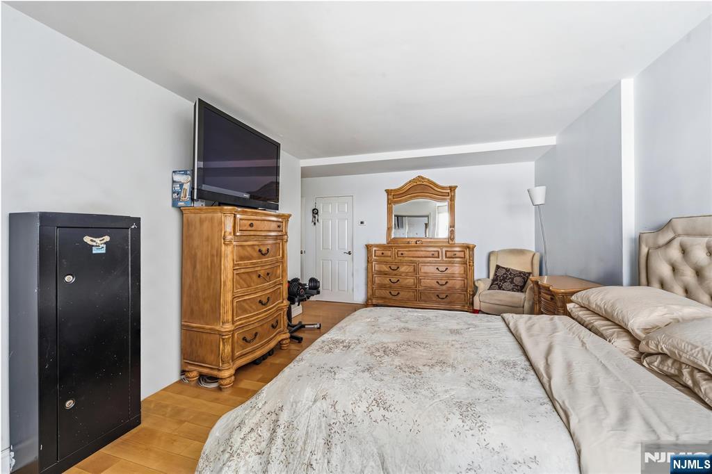 2 Horizon Road, Unit 1205 Fort Lee, NJ 07024 - Photo 16 of 27