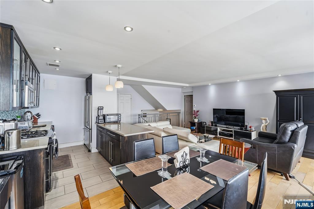 2 Horizon Road, Unit 1205 Fort Lee, NJ 07024 - Photo 7 of 27