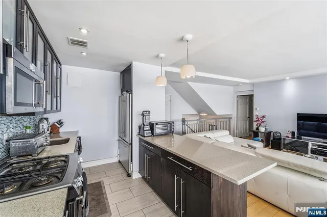 $395,000 | 2 Horizon Road, Unit 1205, Fort Lee, NJ 07024