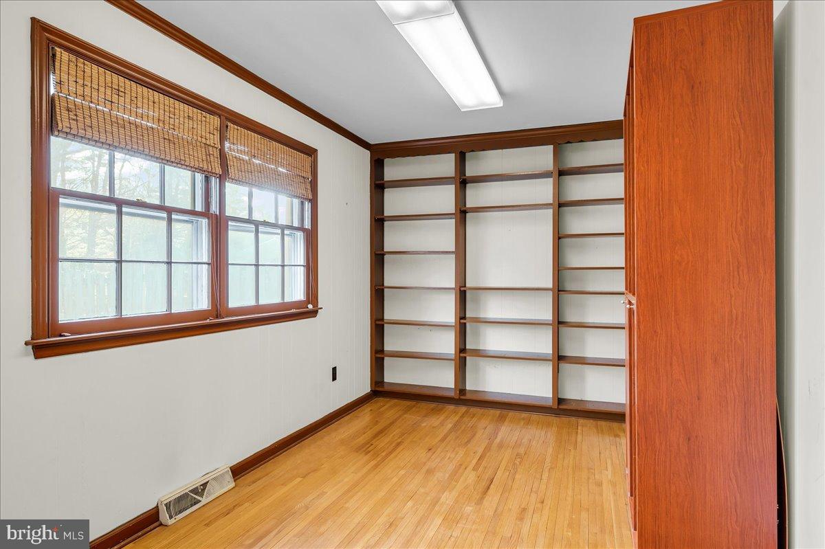 47 Covered Bridge Lane Newark, DE 19711 - Photo 12 of 34 Convenient office or playroom