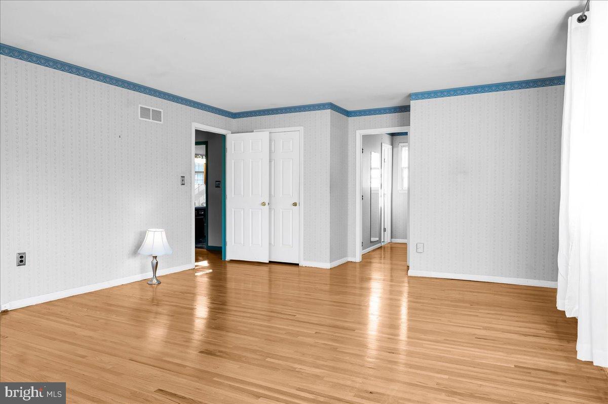 47 Covered Bridge Lane Newark, DE 19711 - Photo 15 of 34 Alternate view w/closet and hall to dressing area