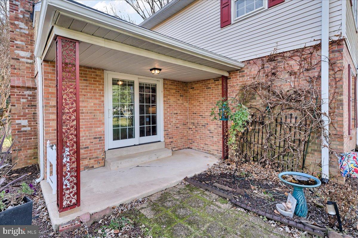 47 Covered Bridge Lane Newark, DE 19711 - Photo 28 of 34 Covered patio off the family room