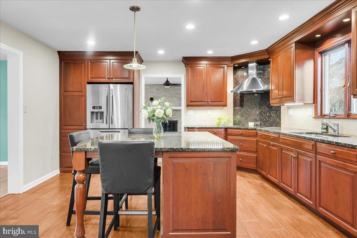 47 Covered Bridge Lane Newark, DE 19711 - Photo 6 of 34 Solid cabinetry, granite, and large island