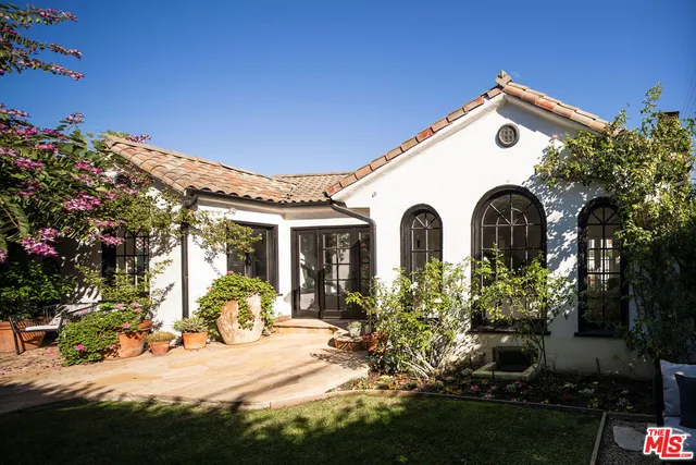 $2,200,000 | 800 North Fuller Avenue, Los Angeles, CA 90046