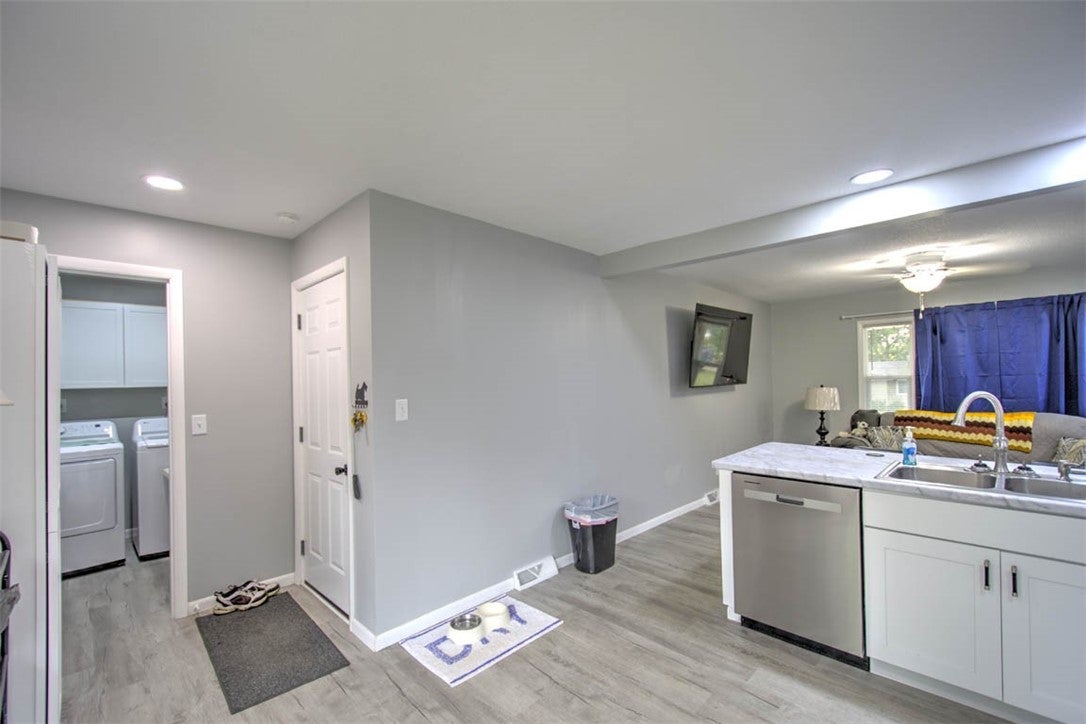1764 Race Drive Decatur, IL 62521 - Photo 16 of 29 Gallery Image 16
