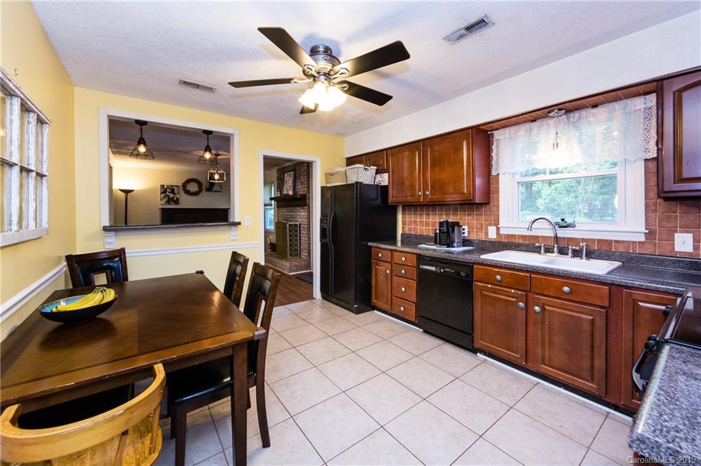 1509 Reid Harkey Road, Unit 4 Matthews, NC 28105 - Photo 12 of 38 Gallery Image 12