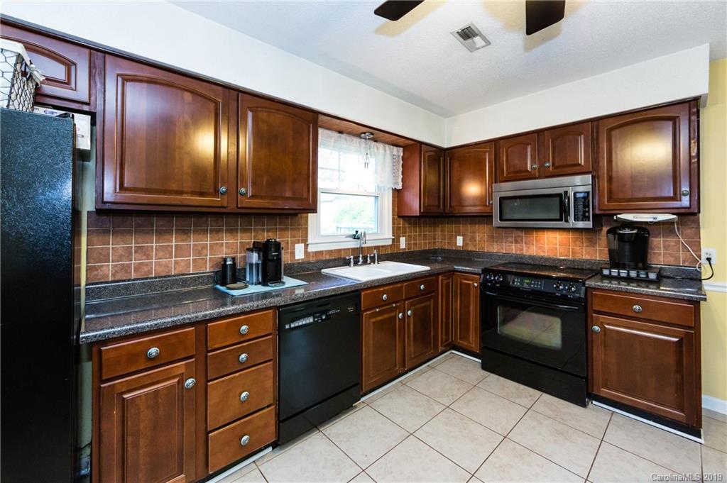 1509 Reid Harkey Road, Unit 4 Matthews, NC 28105 - Photo 13 of 38 Gallery Image 13