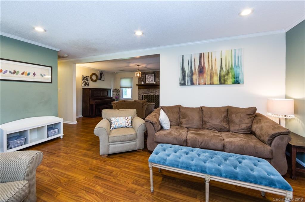 1509 Reid Harkey Road, Unit 4 Matthews, NC 28105 - Photo 6 of 38 Gallery Image 6