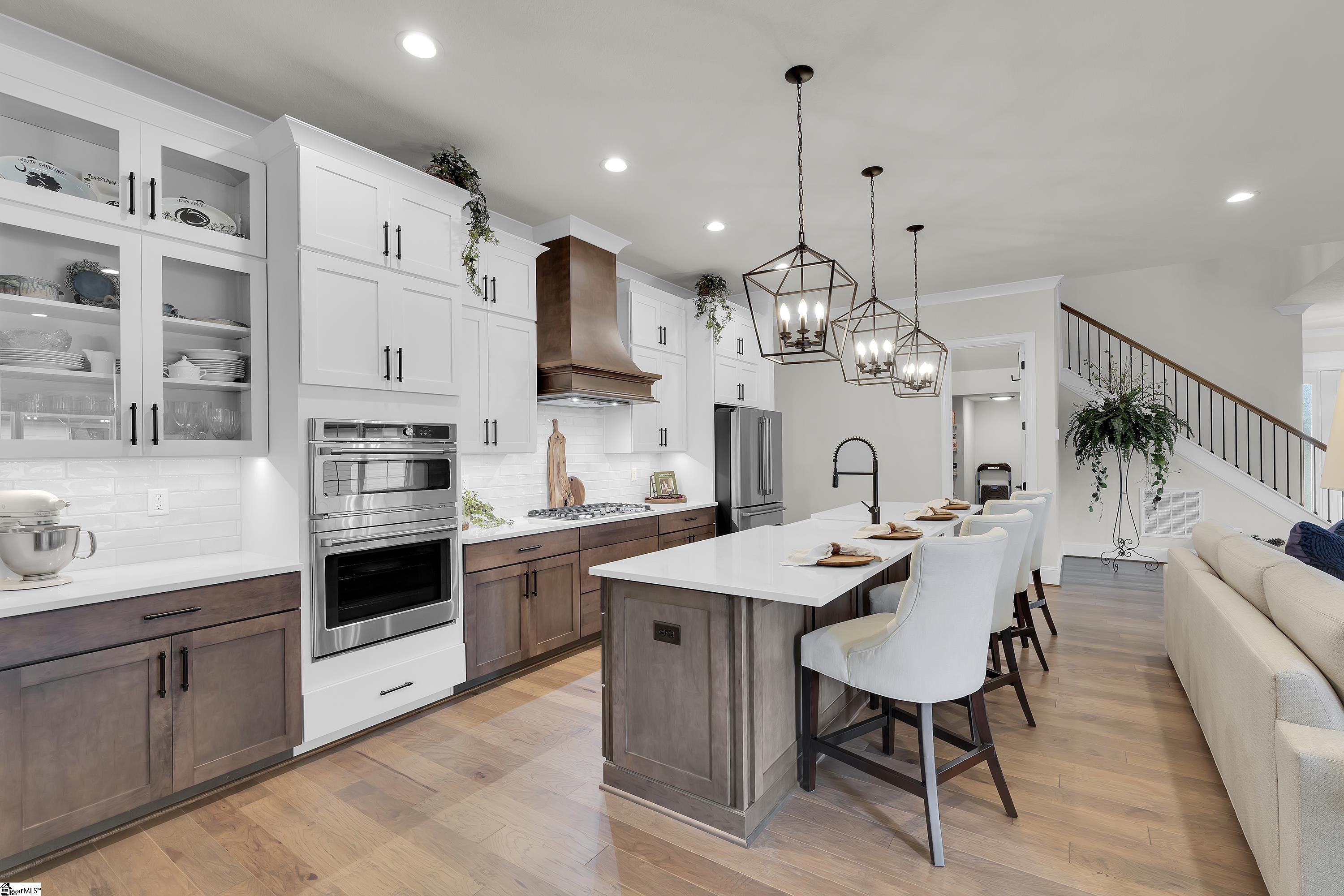 106 Winding Rock Road Simpsonville, SC 29680 - Photo 3 of 36 Huge breakfast Bar