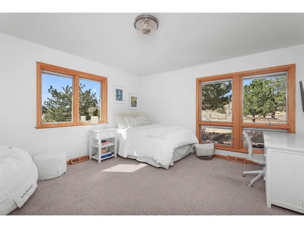 $1,475,000 | 294 Wedge Rock Drive, Lyons, CO 80540