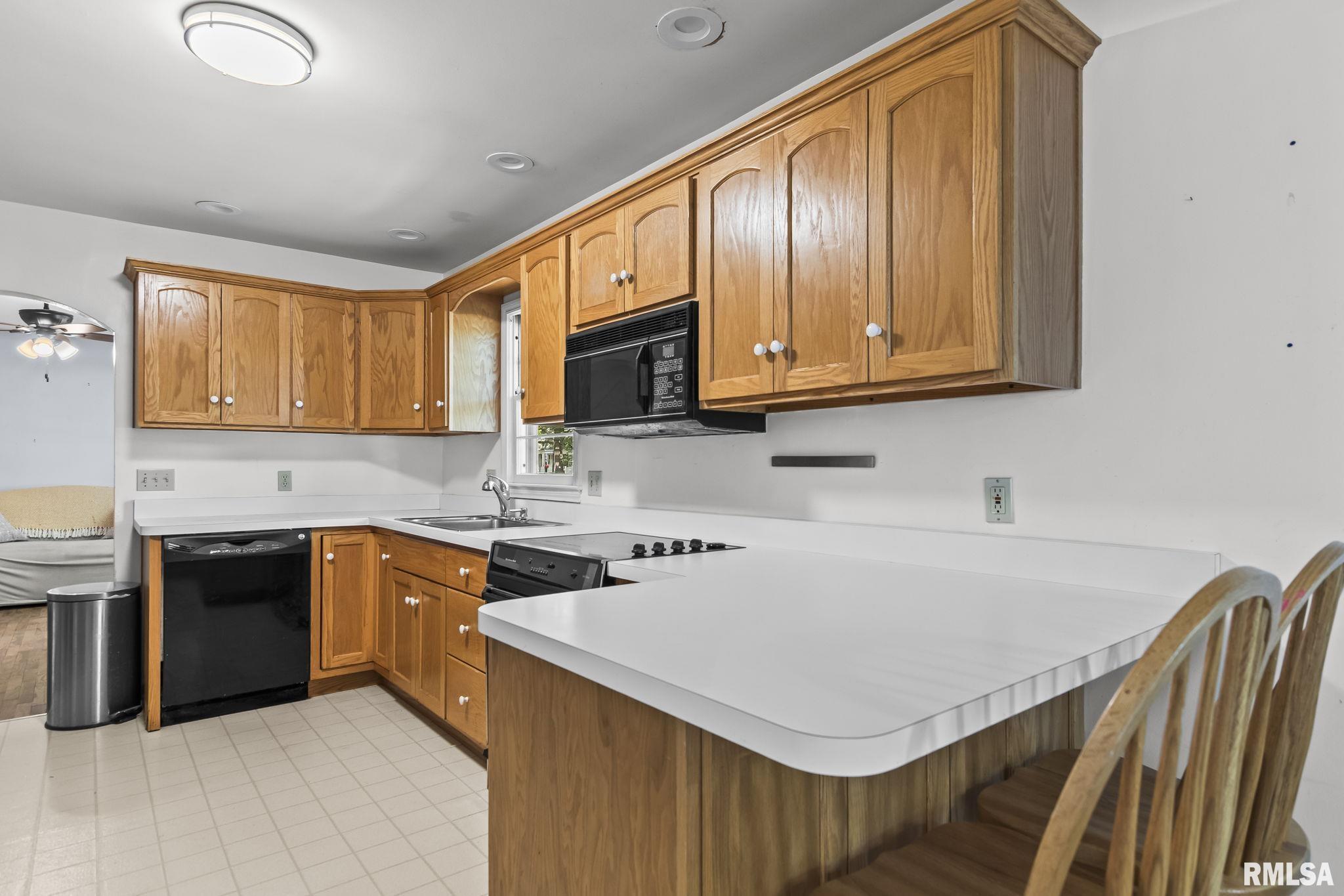 1668 Homewood Avenue Springfield, IL 62704 - Photo 22 of 36