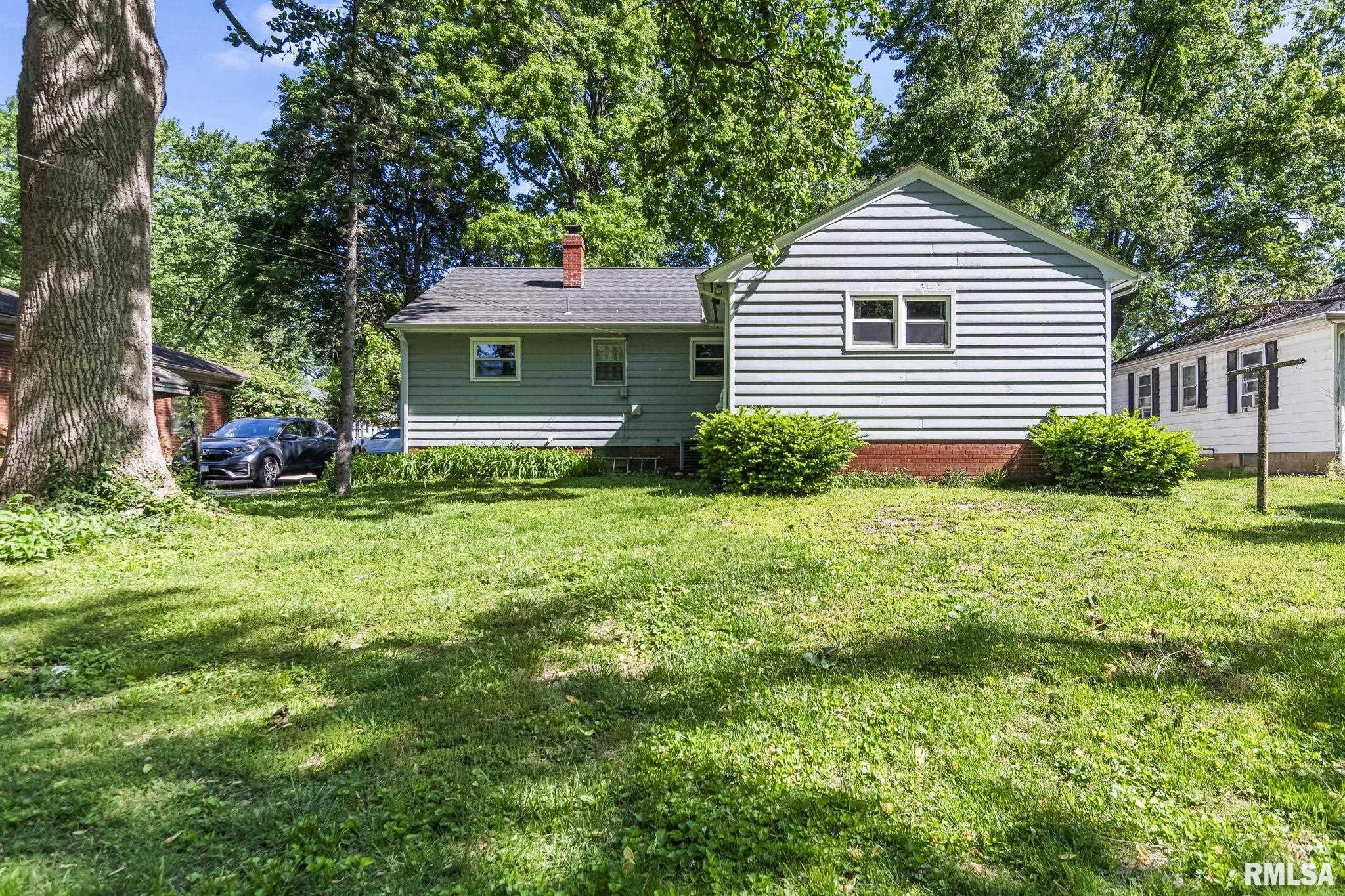 1668 Homewood Avenue Springfield, IL 62704 - Photo 32 of 36