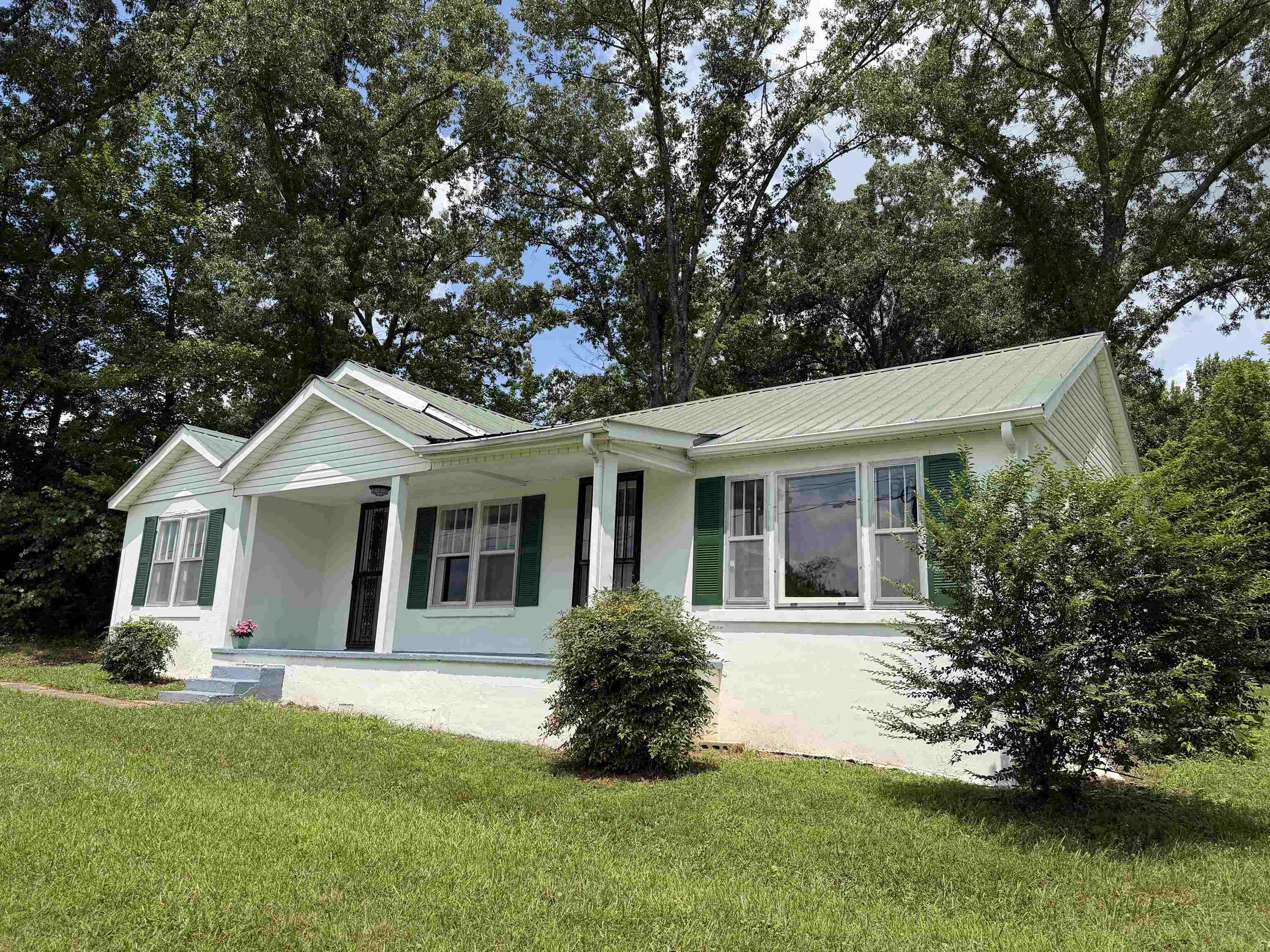 185 Poplar Springs Road Savannah, TN 38372 - Photo 2 of 40