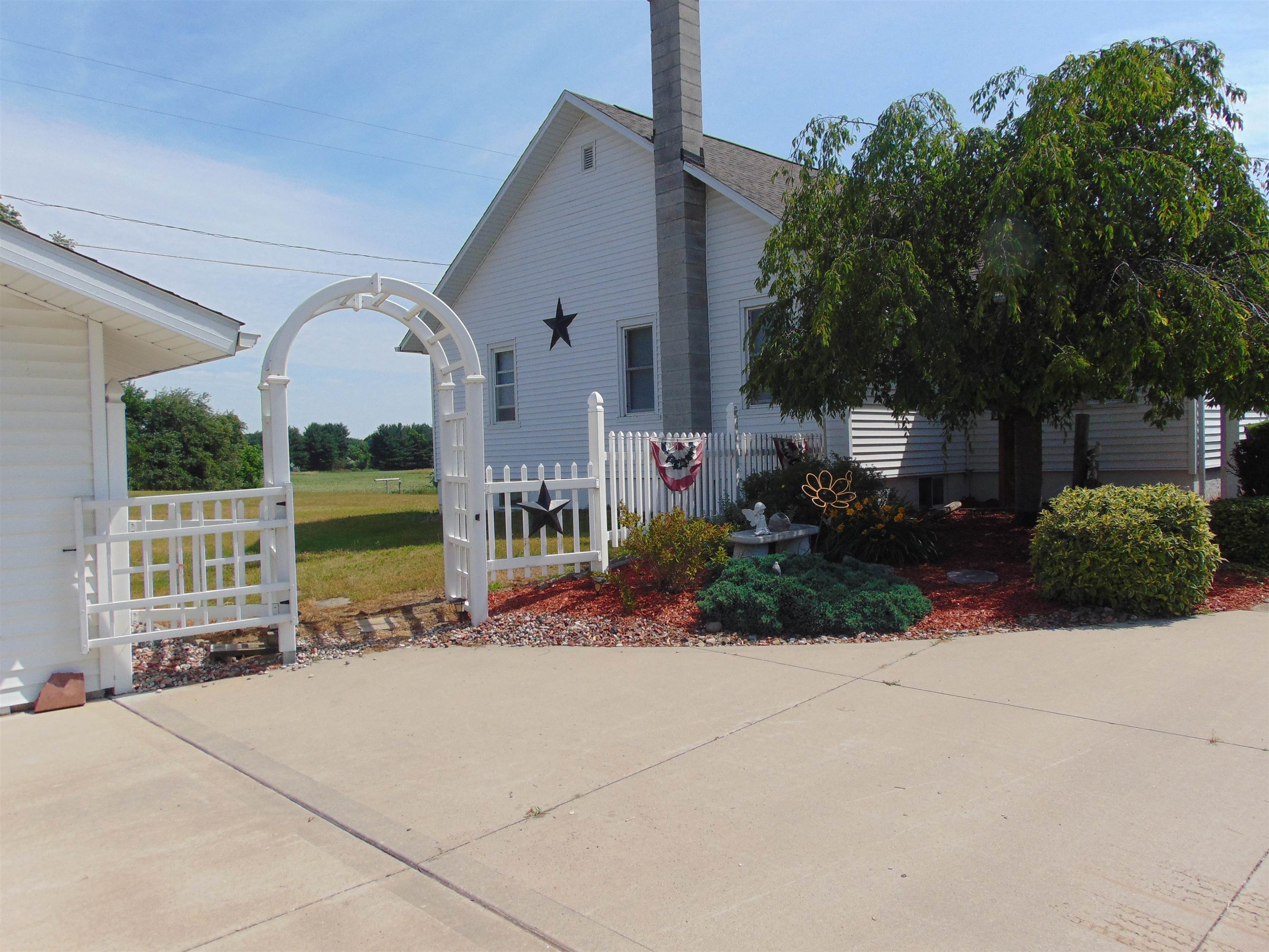 10052 West Monroe Road Elwell, MI 48832 - Photo 13 of 80 1901972-12.JPG