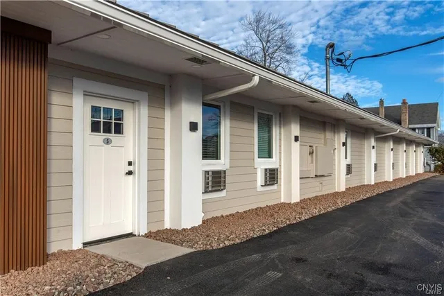$1,750 | 1104 Main Street, Unit 6, Vienna, NY 13157