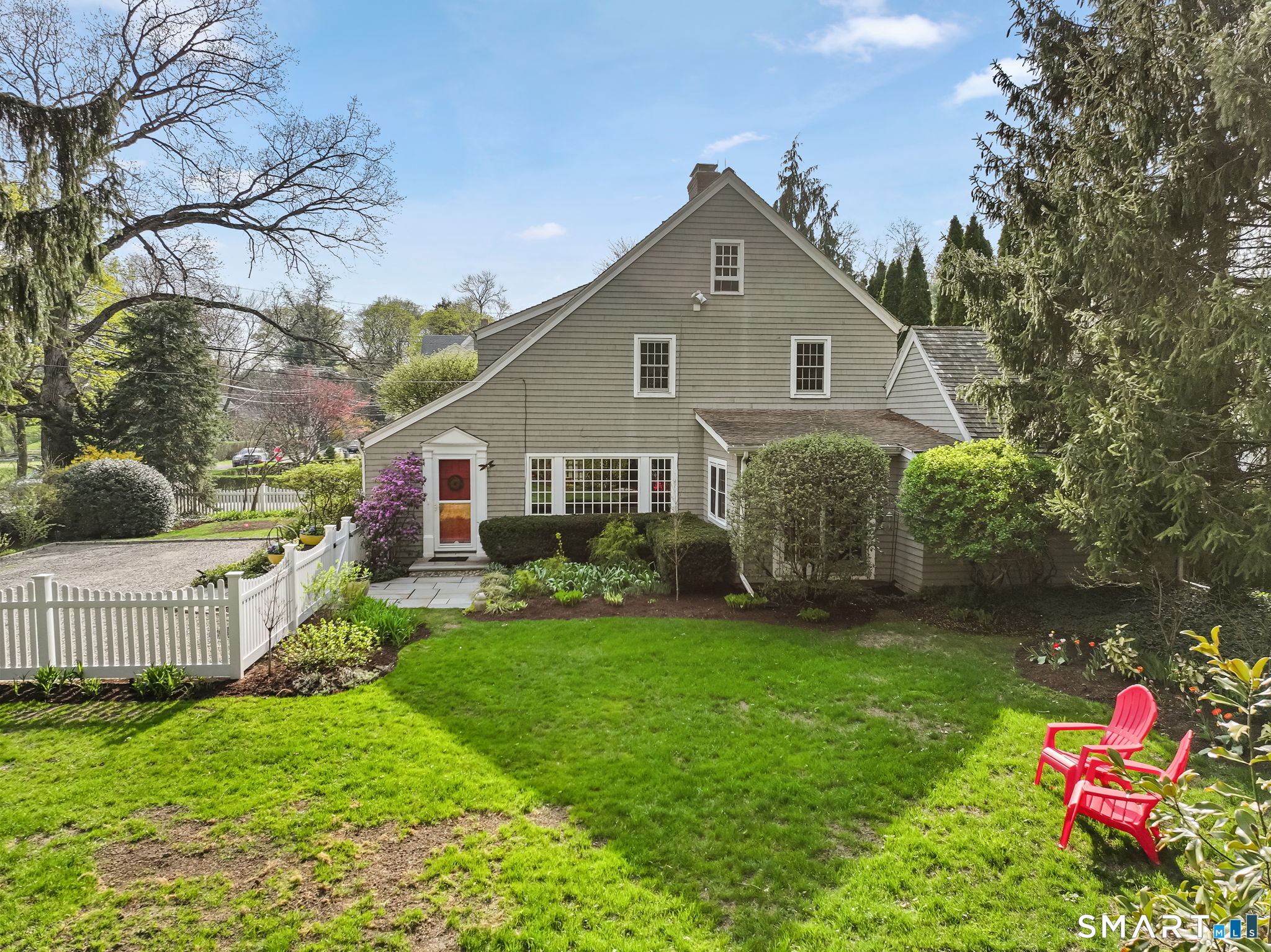 29 Old Saugatuck Road Norwalk, CT 06855 - Photo 3 of 36