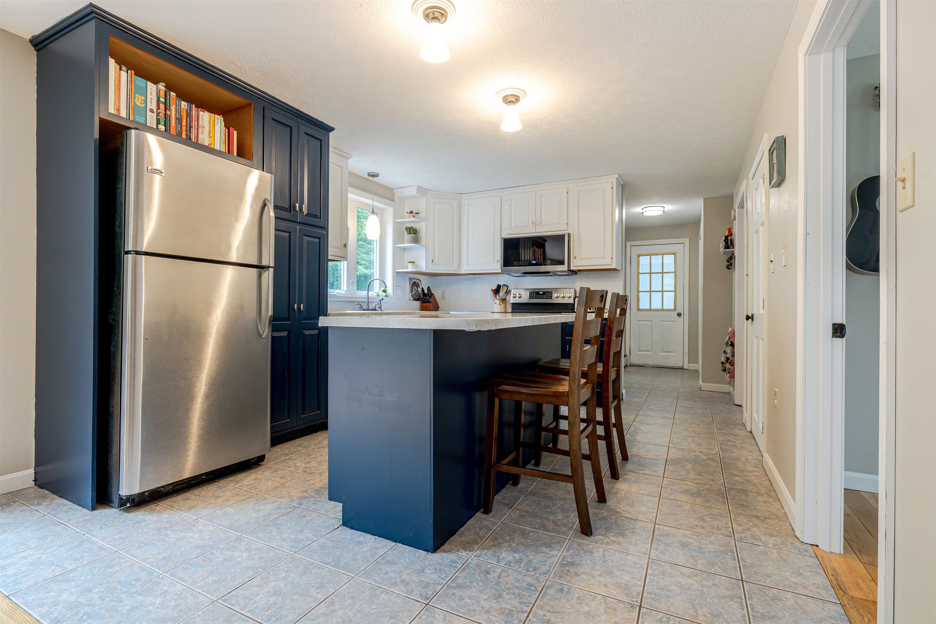 39 Lantern Lane Hooksett, NH 03106 - Photo 16 of 60