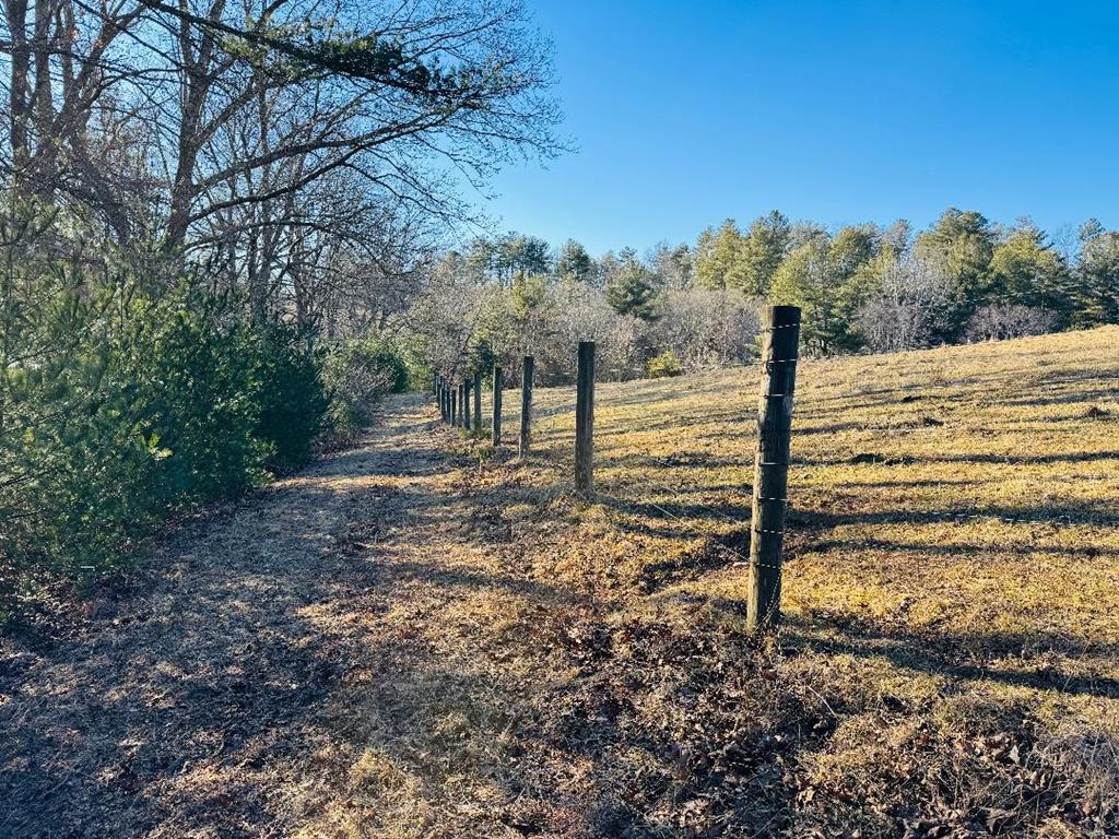 2528 Marian Road Dugspur, VA 24325 - Photo 28 of 40 Gallery Image 28