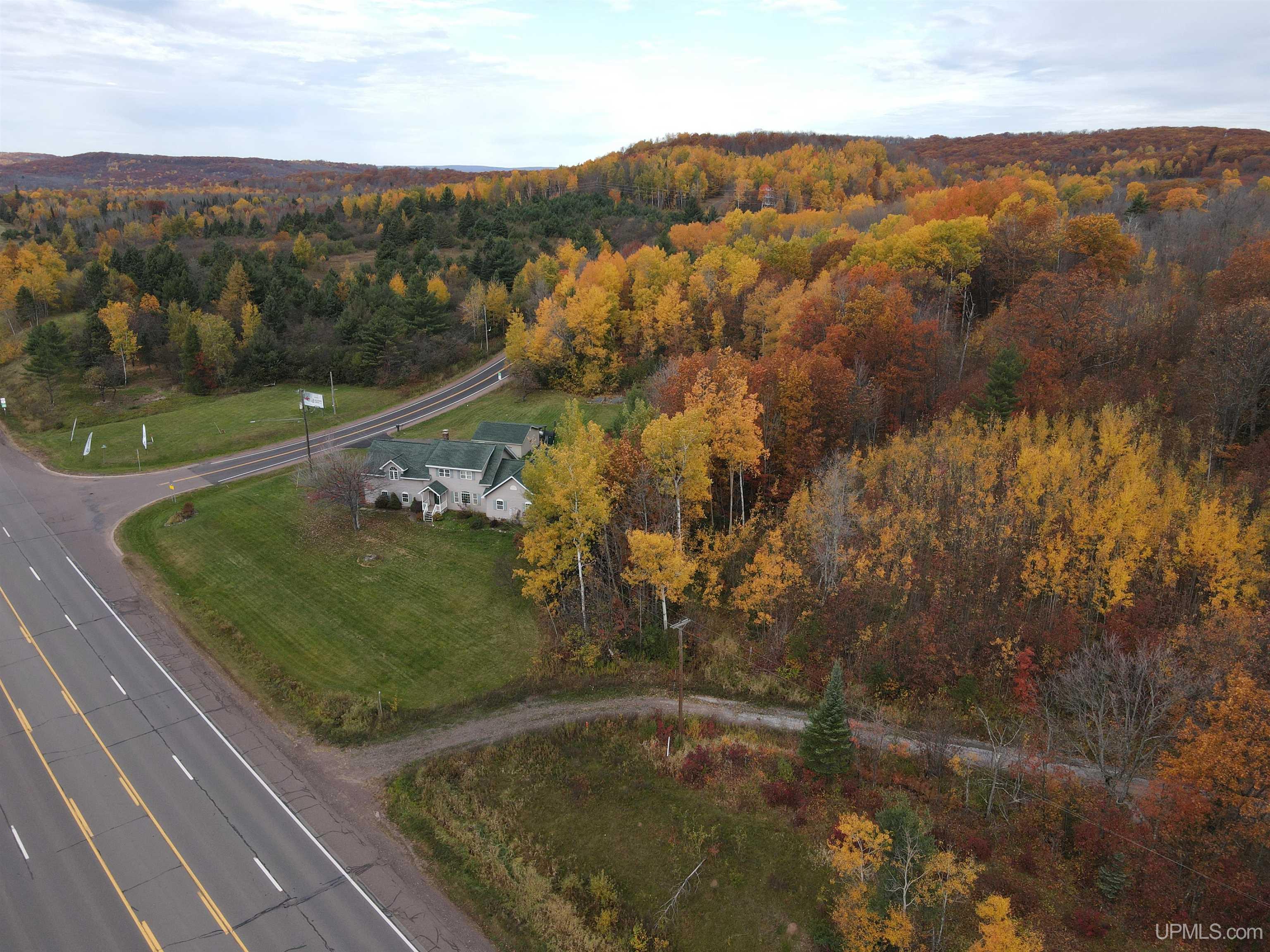 105 Indianhead Road Wakefield, MI 49968 - Photo 13 of 71
