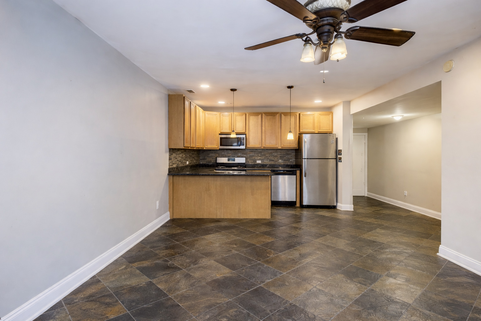 4207 South Indiana Avenue, Unit G Chicago, IL 60653 - Photo 3 of 19