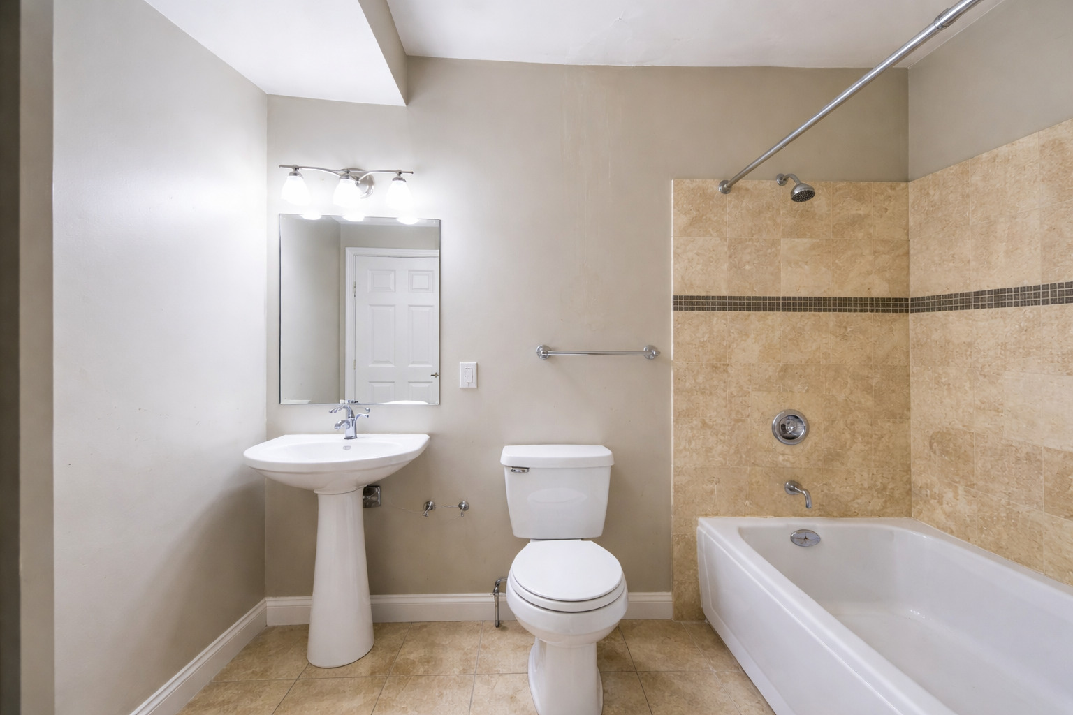 4207 South Indiana Avenue, Unit G Chicago, IL 60653 - Photo 9 of 19