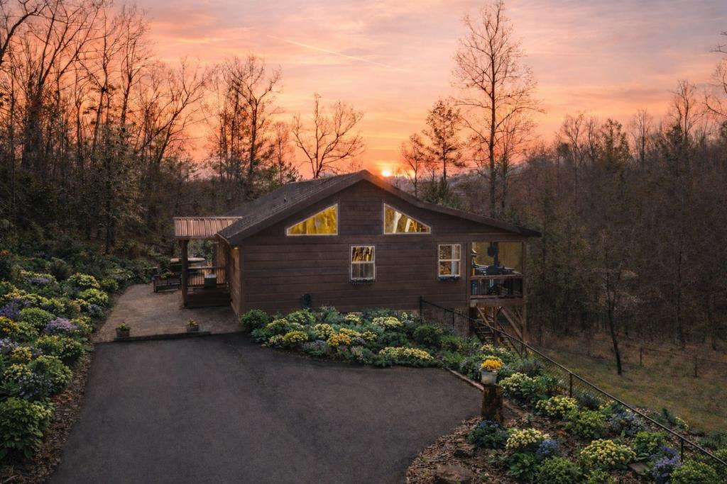 1220 Burger Road Murphy, NC 28906 - Photo 1 of 96 Main View