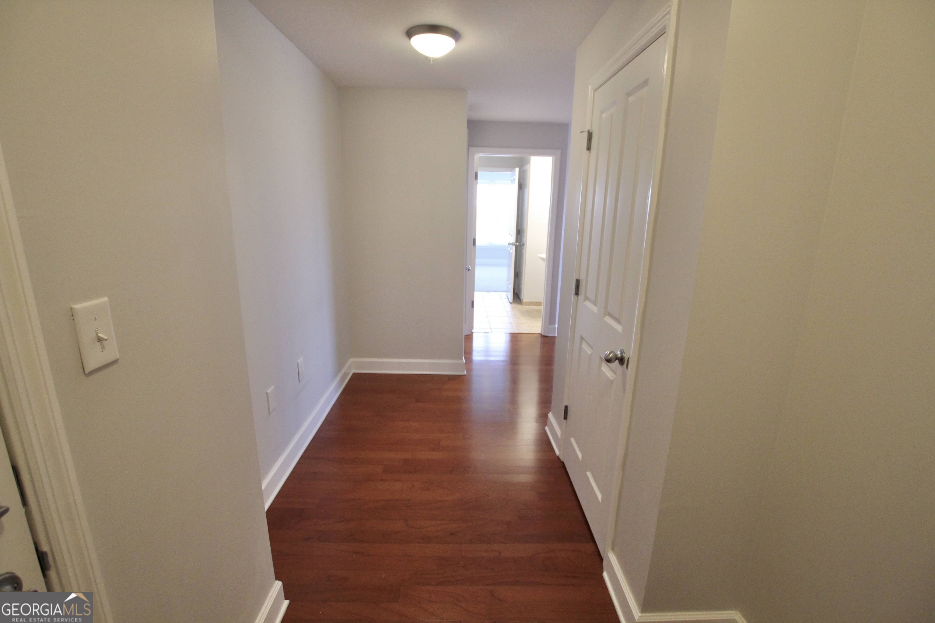 230 East Ponce De Leon Avenue, Unit 525 Decatur, GA 30030 - Photo 3 of 28 Entrance Hallway
