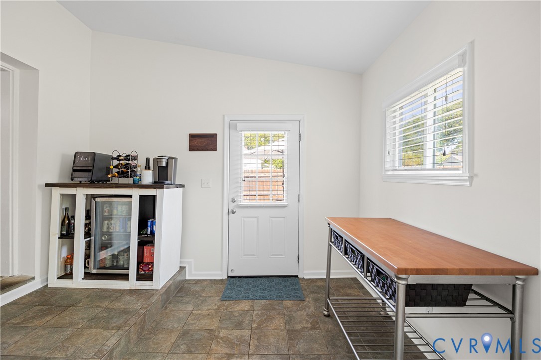 701 Rothesay Road Richmond, VA 23221 - Photo 17 of 38 Multi-purpose room with tile floor, beverage cente