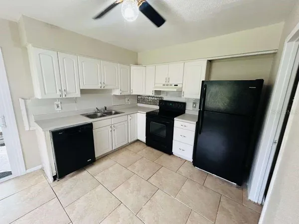 $1,200 | 3914 Crayrich Circle, Unit GE, Orlando, FL 32839